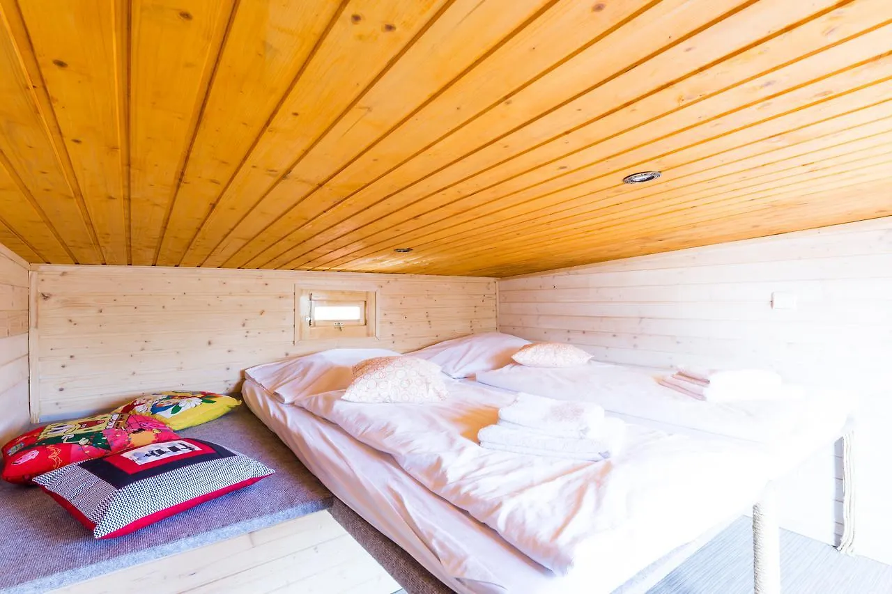 Exclusive Houseboats At Smichov Hotel Praag